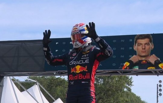 F1: Verstappen vence novamente e entra para a história