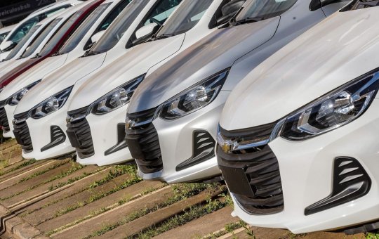 Vendas de automóveis no Brasil têm alta de 9,2% no ano
