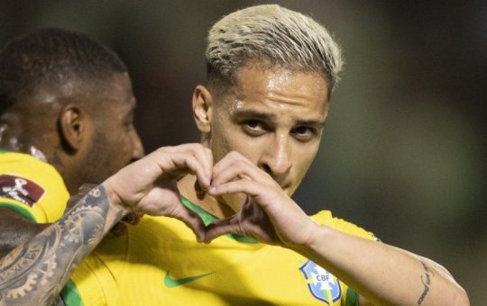 Antony é desconvocado da Seleção, Gabriel Jesus é chamado no lugar