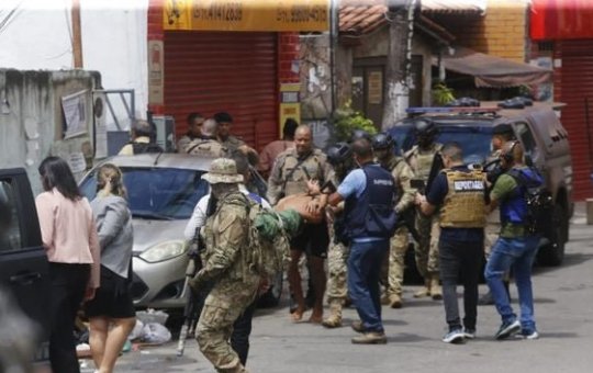 Família é feita de refém no Calabar
