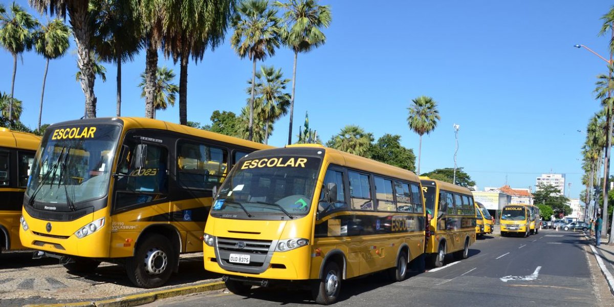 Governo anuncia reajuste de 16% para transporte escolar