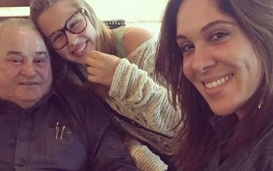"Você foi a minha primeira referência de colo e proteção", diz filha de Varela