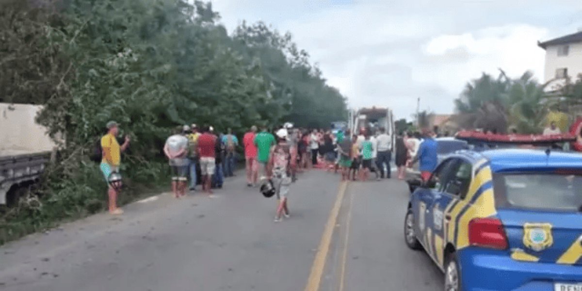 Ciclista morre depois de ser atropelado por caminhão no sul da BA