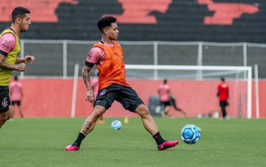 Vitória jogará com dois desfalques e um reforço contra o Avaí