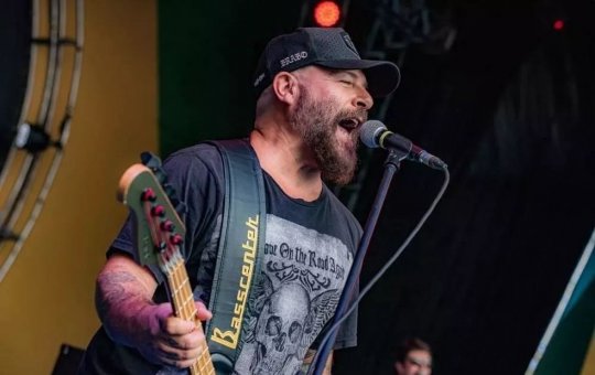 Mingau passa por traqueostomia em UTI de hospital em SP, diz boletim médico