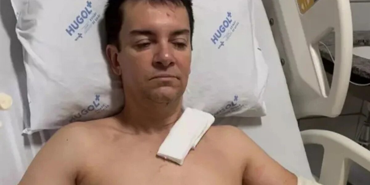 Cantor Regis Danese deixa UTI após grave acidente