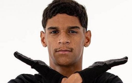 Luva de Pedreiro desabafa “Eu sou errado em tudo?”