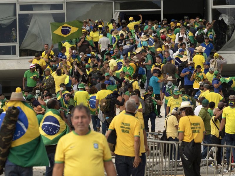Supremo julga primeiros réus pelos atos golpistas de 8 de janeiro