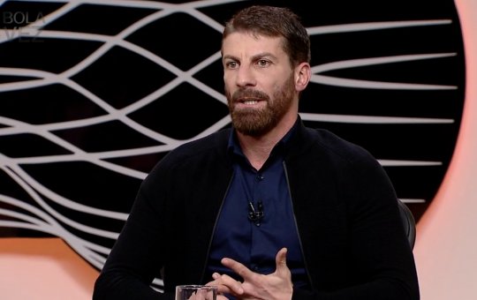 Comentarista Pedrinho anuncia saída do grupo Globo