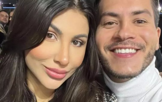 Arthur Aguiar anuncia término de namoro