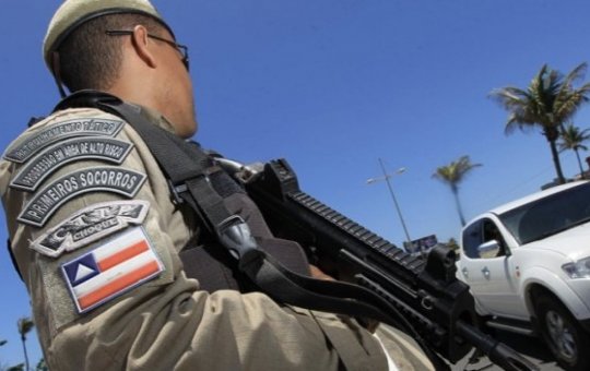 PM impede sequestro de motorista por aplicativo na Estrada do Derba, em Salvador