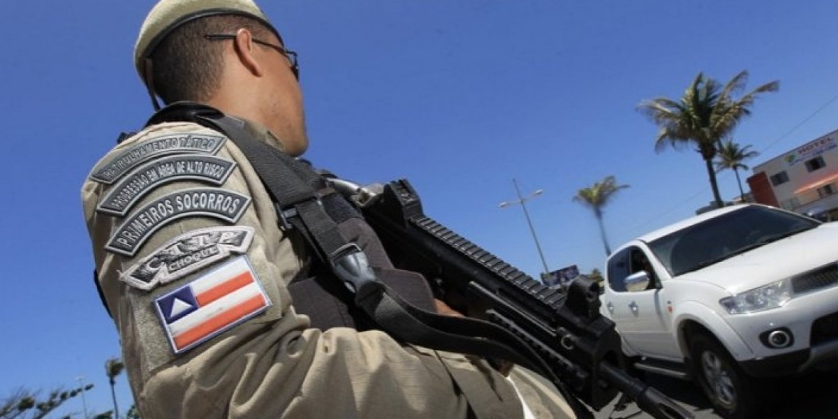 PM impede sequestro de motorista por aplicativo na Estrada do Derba, em Salvador