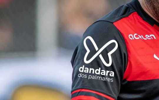 Torcedores do Vitória terão desconto em site de acompanhante