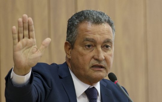 Rui Costa deixa coletiva e não responde sobre aumento da violência na Bahia