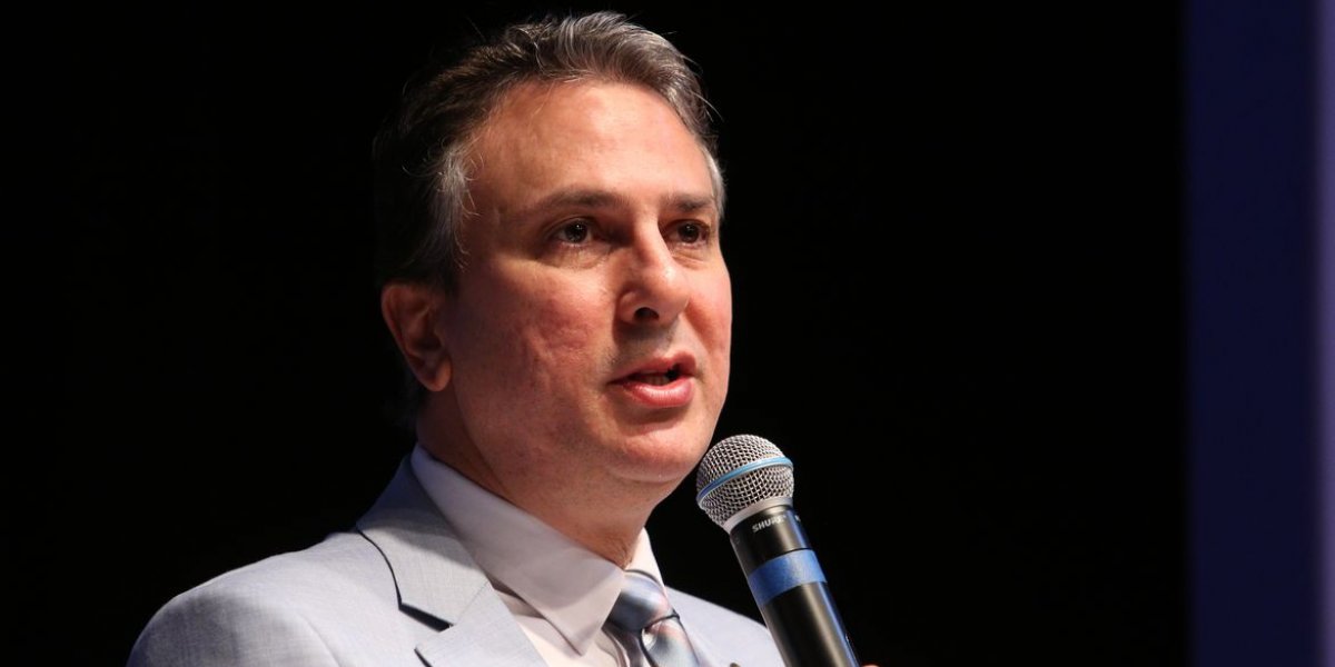 Camilo defende grande pacto nacional para alfabetização de crianças