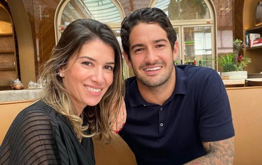 Rebeca Abravanel está grávida de seu primeiro filho com Alexandre Pato