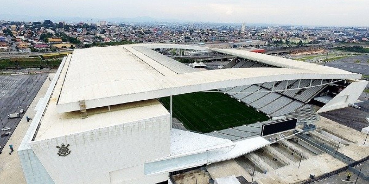 Jovem morre após levar choque nos arredores do estádio do Corinthians