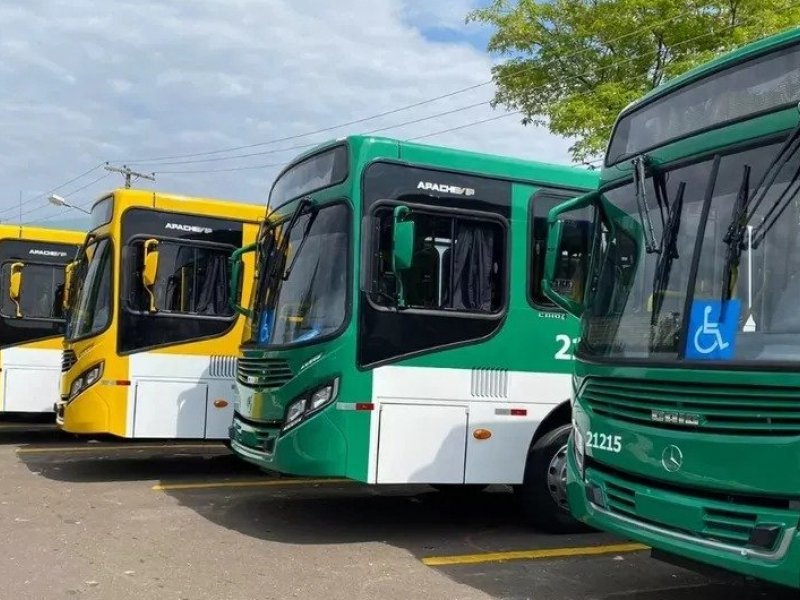 Ônibus voltam a circular no bairro de Santa Mônica, em Salvador 
