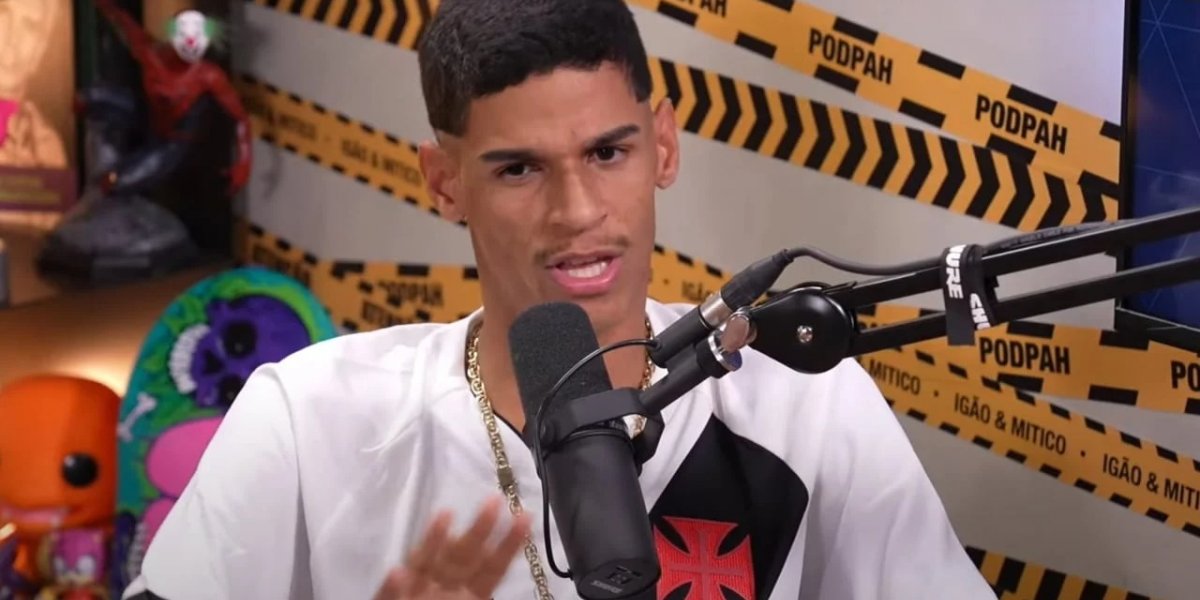 Luva de Pedreiro diz que é o melhor da internet e expõe Messi