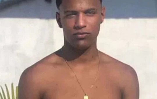 Jovem desaparece em Lauro de Freitas após traficantes vasculharem seu celular