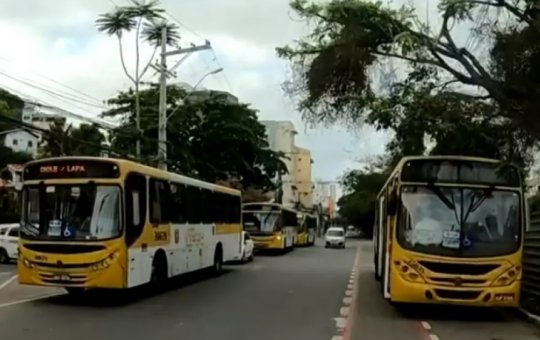Ônibus voltam a rodar no Vale das Pedrinhas