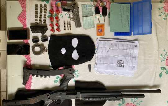 Três PMs suspeitos por homicídios são presos em cidades da Bahia