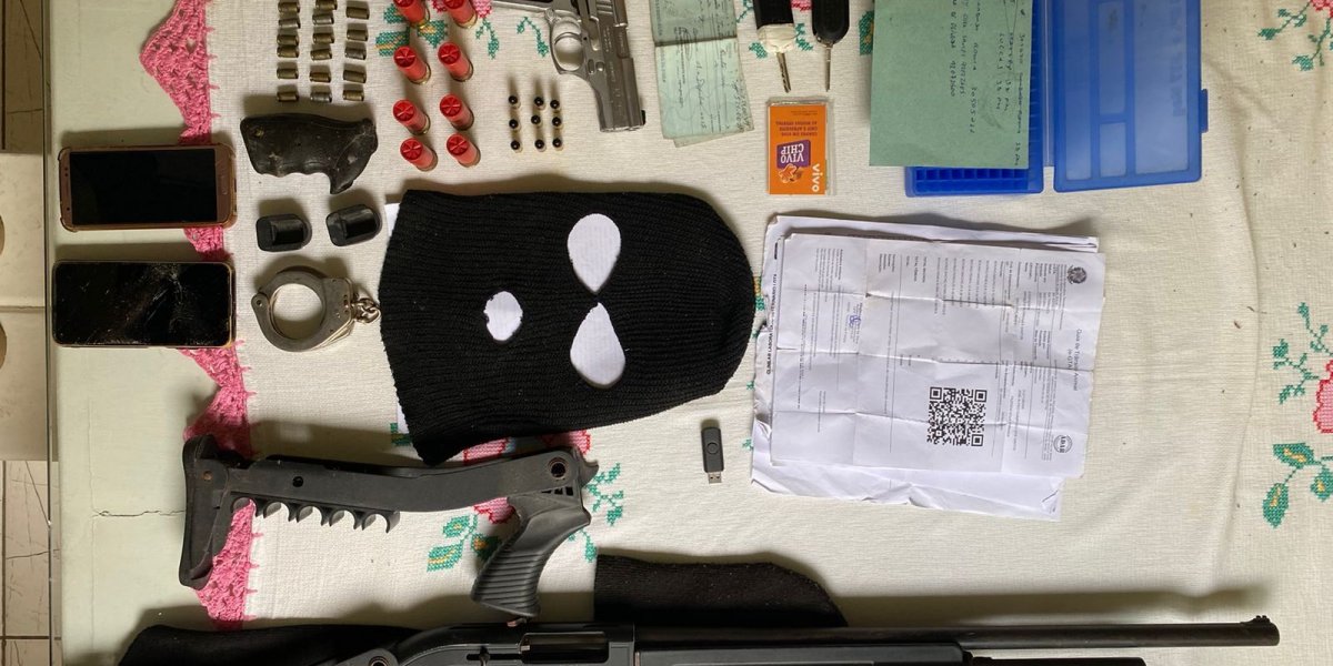 Três PMs suspeitos por homicídios são presos em cidades da Bahia