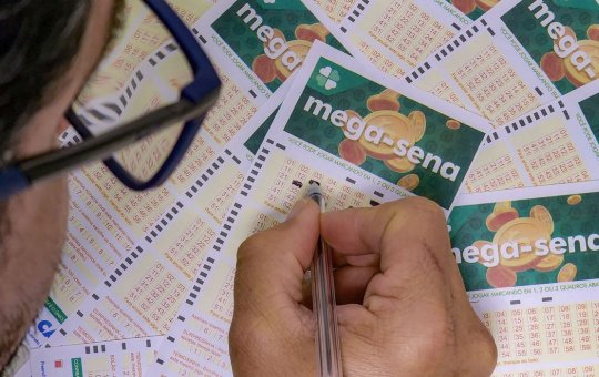 Mega-Sena acumula e próximo prêmio é estimado em R$ 9 milhões