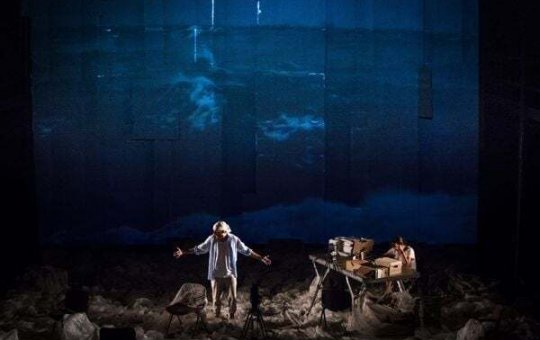 Do Outro Lado do Mar”: Bate e Volta no Teatro Vila Velha