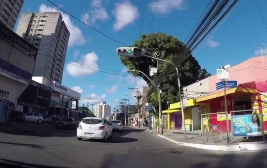 Policial penal fica ferido após ser baleado no bairro do Resgate