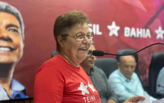 Autodeclarada branca, Deputada diz se orgulhar de ser negra em discurso