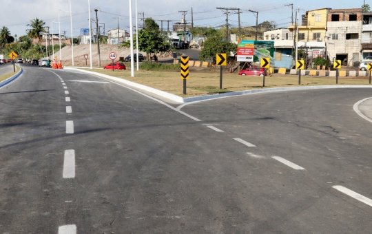 Governador Jerônimo Rodrigues entrega obra realizada na BA-528