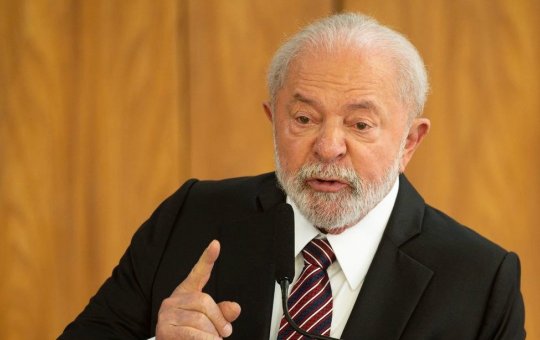 Lula posta foto de filhotes de emas e manda indireta para Bolsonaro