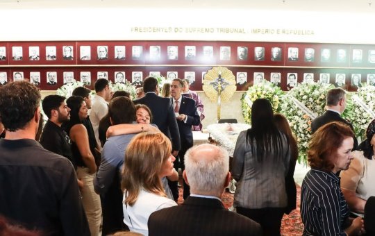 Corpo de Moreira Alves é velado no Supremo Tribunal Federal