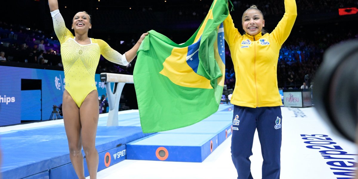 Rebeca Andrade é prata no solo, e Flávia Saraiva fica com bronze