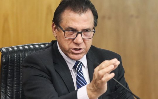 Ministro do Trabalho defende semana com quatro dias de expediente no Brasil