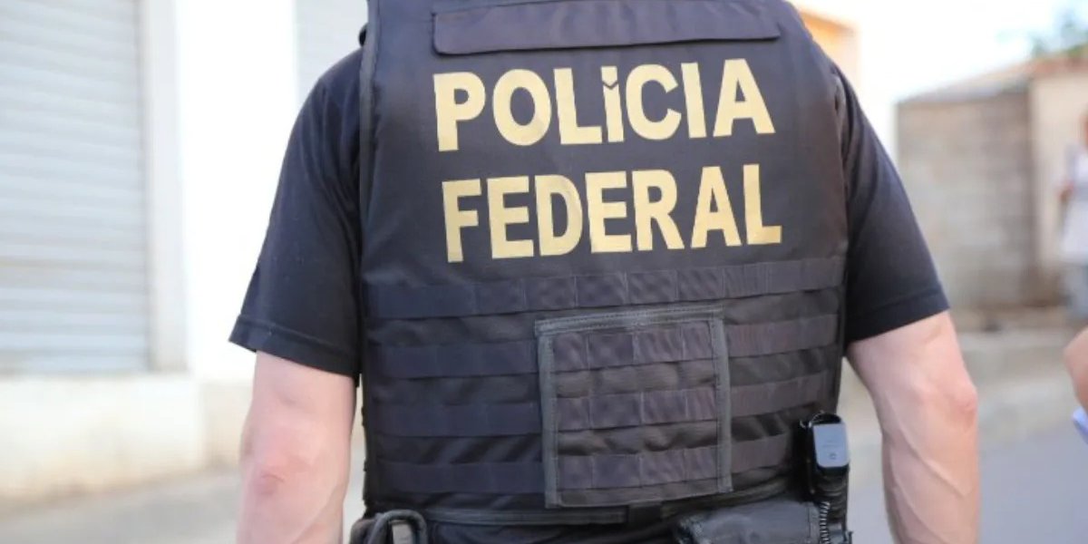 Policia Federal cumpre mandados contra fraude em quatro cidades na Bahia
