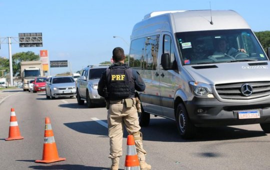 Rodovias federais têm segurança reforçada no feriado