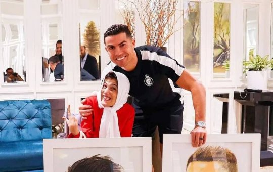 Cristiano Ronaldo é condenado a 99 chibatadas no Irã por cometer adultério