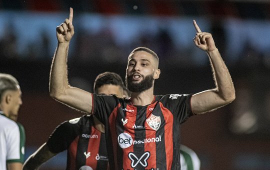 Wagner Leonardo desfalca o Vitória contra o Sampaio Corrêa