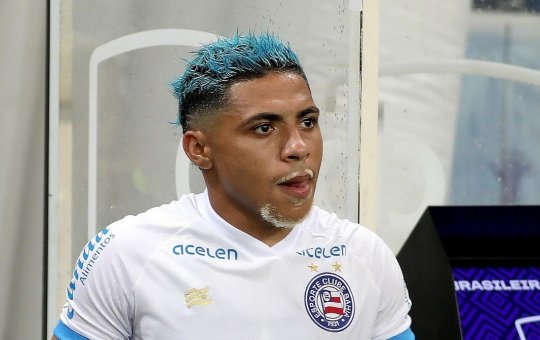 Após ser flagrado em festa, Jacaré é cortado de jogo do Bahia