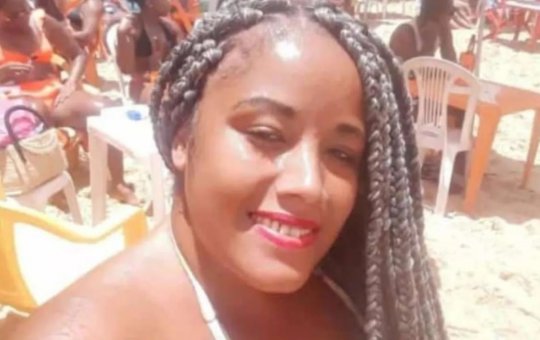 Rifeira é executada a tiros na porta de casa, em Pau da Lima