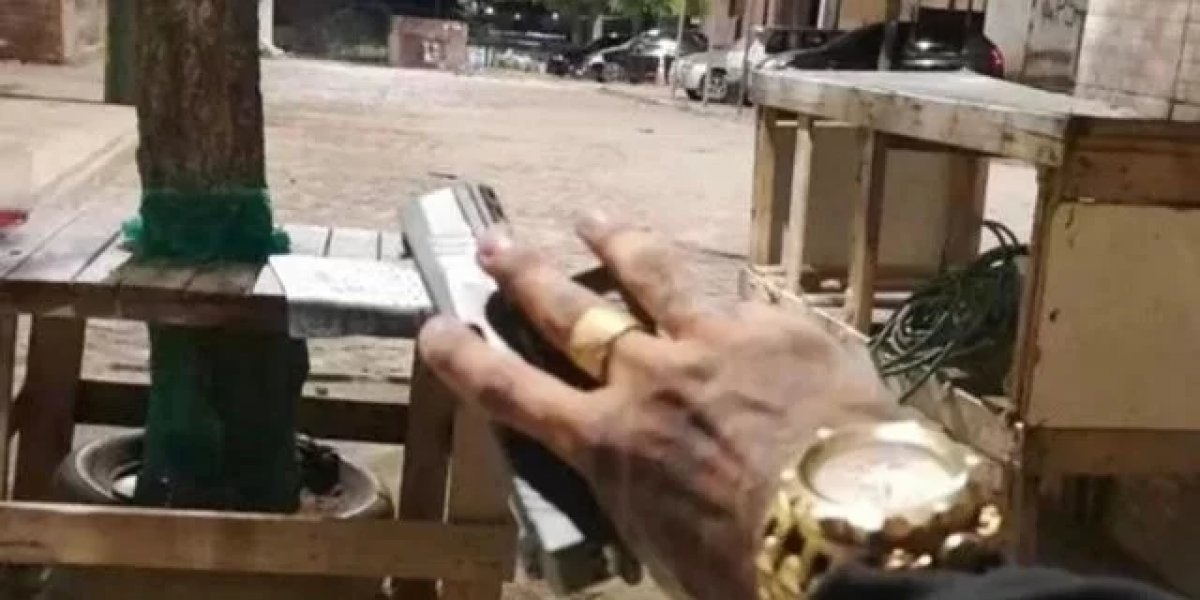 Criminoso conhecido por divulgar fotos armado é morto em confronto com a Rondesp