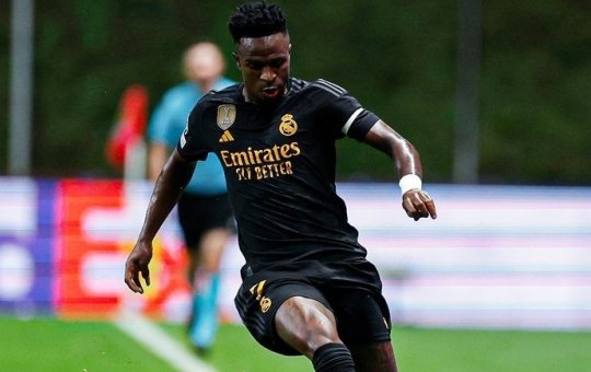 Vinicius Jr. está de volta à melhor forma, diz técnico do Real Madrid