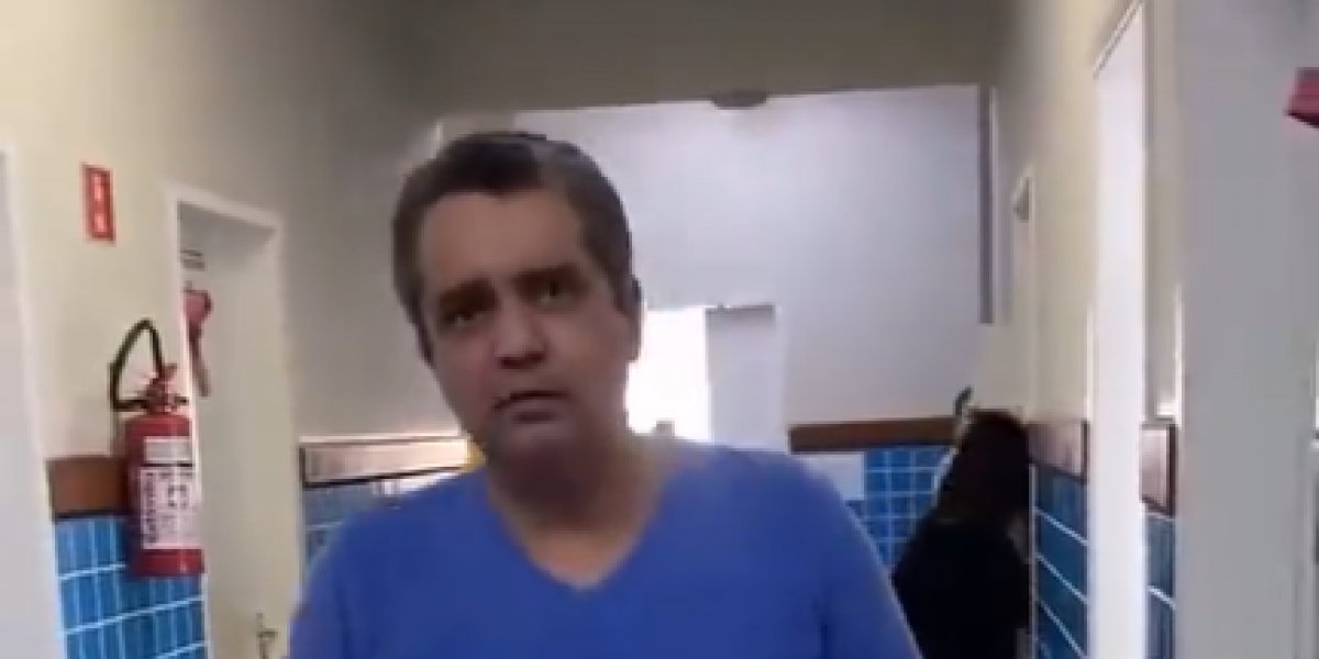 Médico chega atrasado em posto de saúde e debocha da situação