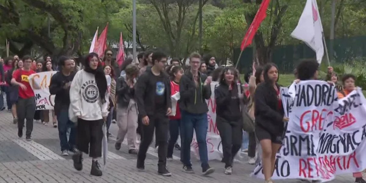Alunos grevistas da USP podem perder vaga caso não voltem às aulas