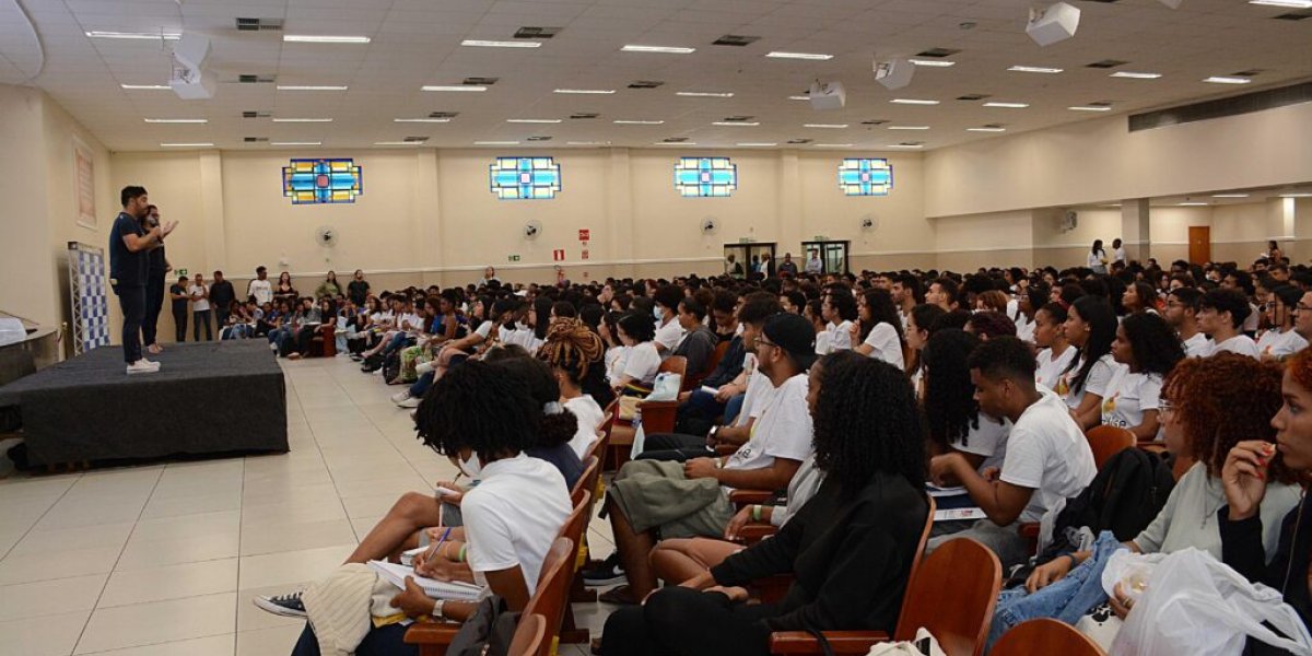 Enem: Aulão gratuito será realizado no Centro de Convenções de Salvador