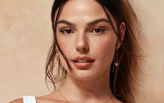 Isis Valverde: Atriz registra B.O. depois de falsos nudes circularem na internet