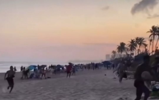 Arrastão assusta banhistas e causa correria em praia de Jaguaribe