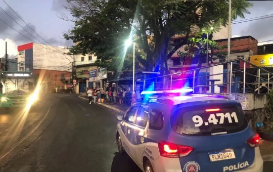 Corpo é encontrado com marcas de tiros e mãos amarradas em Pau da Lima